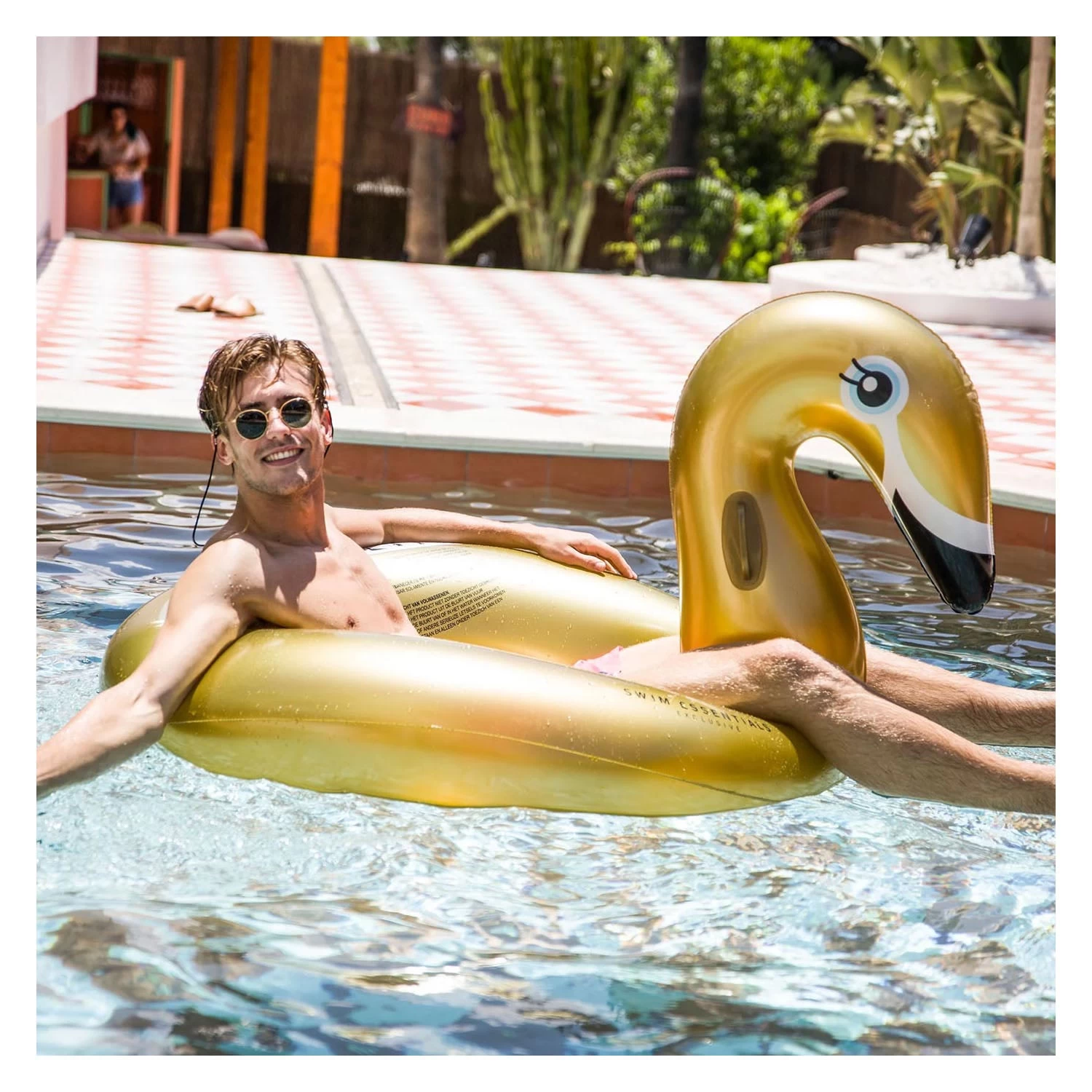 SWIM ESSENTIALS Zwemring Gouden Zwaan, 95cm 5 SWIM ESSENTIALS Zwemring Gouden Zwaan, 95cm - Afbeelding 3